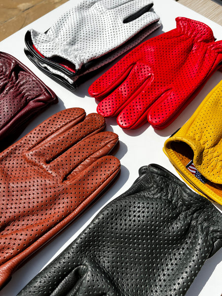 tobacco motorwear gloves Rough Ups (Darksides) | Fit, Feel, and First Impressions curved articulating fingers for added comfort and better fit Tobacco Rough Up Gloves -