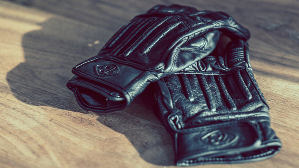 BLACK LEATHER MOTORCYCLE GLOVES 'SPRINT' BY 78 MOTOR CO 